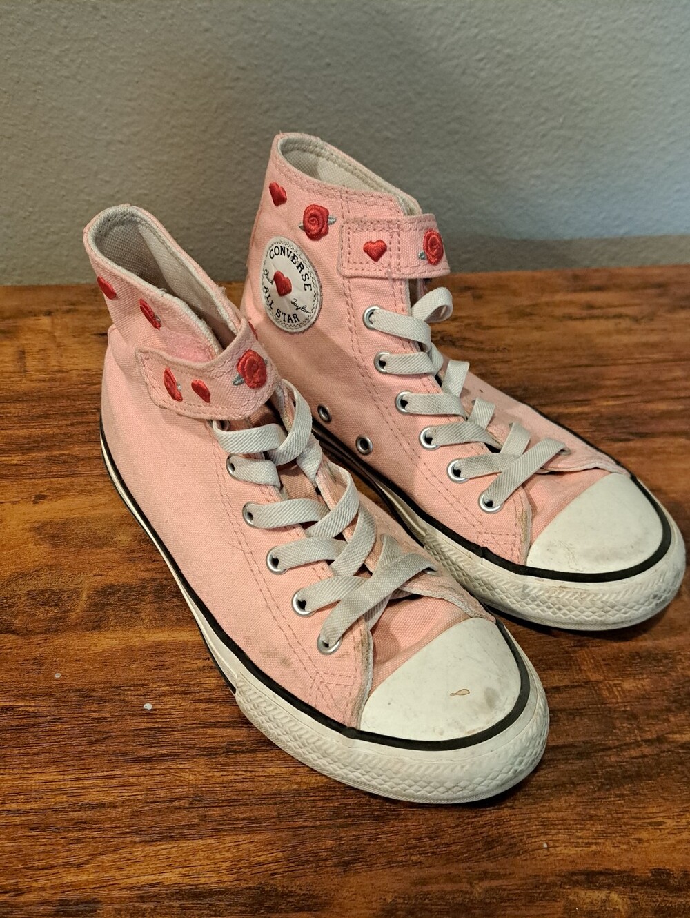 Converse Girls Pink Sneakers with Red Floral Embroidery